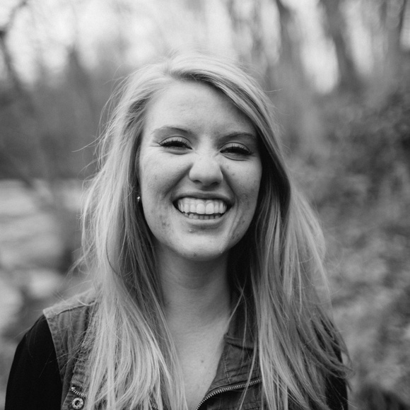 Meet your Posher, Meghan - Picture 2 of 4